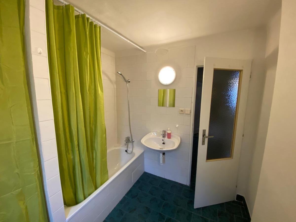 Pod Nachodskym Zamkem Apartment Екстериор снимка