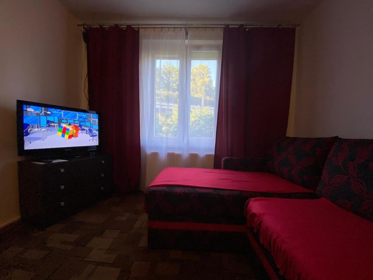 Pod Nachodskym Zamkem Apartment Екстериор снимка