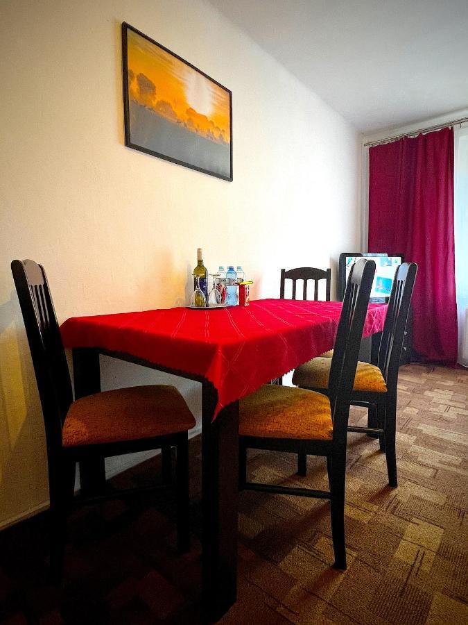 Pod Nachodskym Zamkem Apartment Екстериор снимка